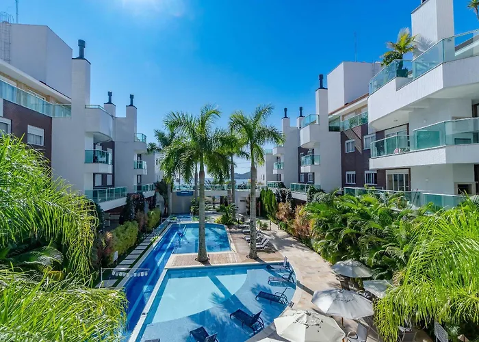 Apartamento Em Condo Com Piscina E Jacuzzi Bombinhas
